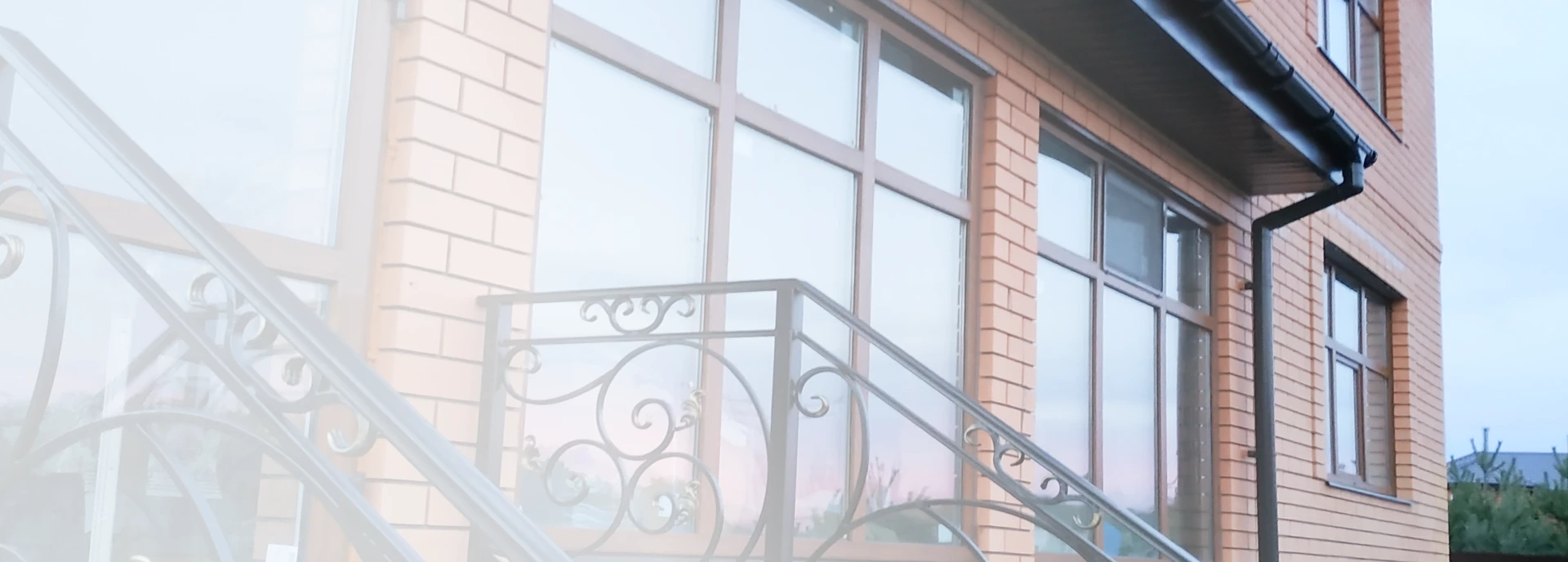https://sergiev-posad.delaem-okna.ru/themes/default/assets/img/banner/bc.webp